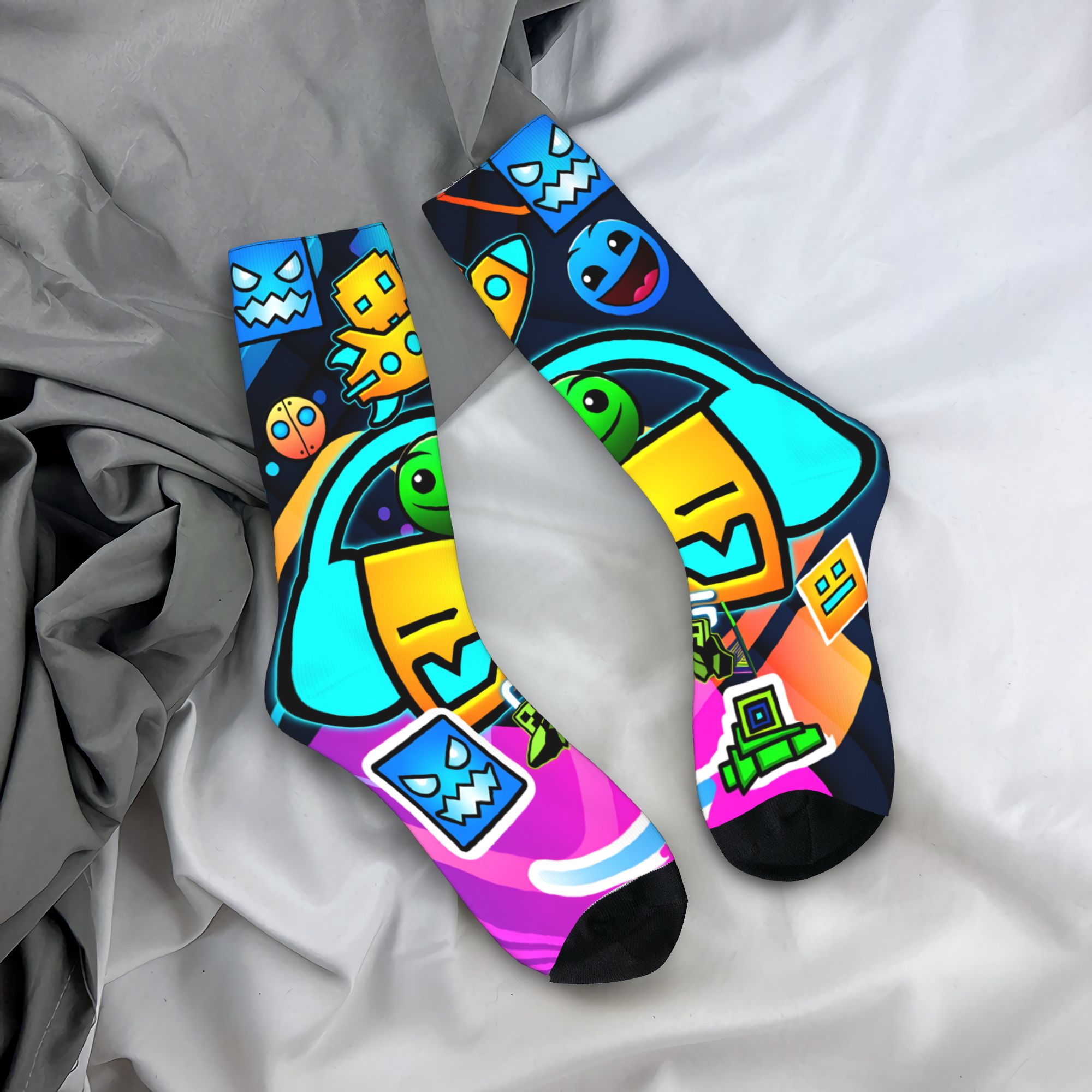Kaus Kaki Geometri Gaming Dash - Vintage Gaming Accessories ulasan dan harga